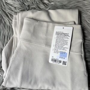 NWT Lululemon Ribbed Flared Pants